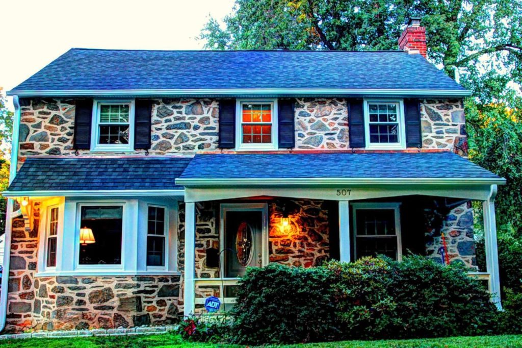 LandMark Pro Charcoal Grey Shingles on a Merion Station Pa Home